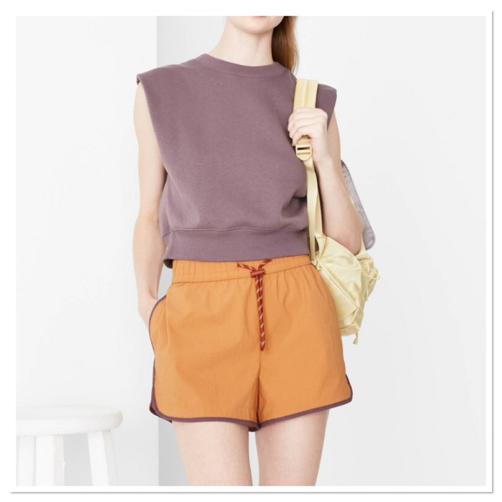 Women’s Woven Dolphin Shorts Wild Fable